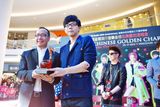 组图：胡夏加拿大宣传 新专辑首尝探戈舞曲