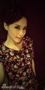 组图：阿娇(钟欣桐)微博自拍美照 芭蕾舞梦幻写真