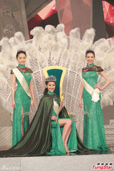 组图：港姐陈凯琳成双料华姐 佳丽泳装薄纱靓眼