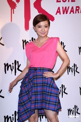 组图：林俊杰获票选人气男艺人 谢谢周杰伦相挺