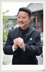 组图：《紫檀王》曝造型照 王挺展现利落一面