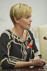 组图：塞隆会见南非总统 任抗艾滋大使热心公益