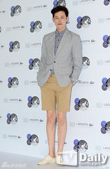 组图：韩星权相佑金敏贞等为时尚品牌站台