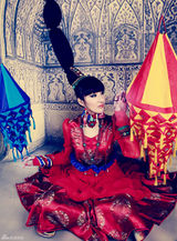 组图：旺姆写真演绎藏族风情