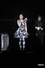 组图：蔡健雅小巨蛋开唱征服乐迷 那英青峰任嘉宾