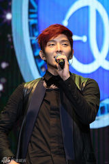 高清图：李准基上海开唱 魅力四射嗨爆全场