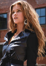 组图：丹麦甜心妮娜魅惑大片 秀八字奶美腿诱人