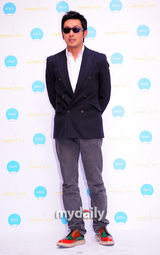 组图：孔侑郑日宇赵允熙等出席咖啡店开业仪式