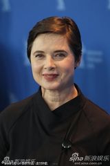 高清组图：柏林评审团成员发布会 小金熊奖杯闪耀