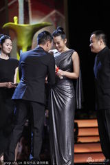 组图：张家辉凭《激战》获最佳男演员奖