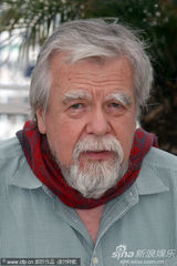 幻灯图集：《人与神》记者会 导演主演断背吻