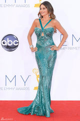 高清图：第64届艾美奖花絮 女星红毯晒胸秒杀菲林