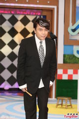 蔡康永患病毒性颜面失调后露面 面部仍不稳(图)