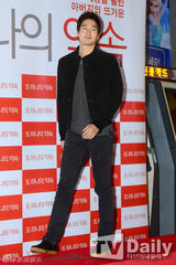 组图：神起允浩张赫助阵《另一个约定》VIP试映