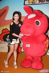 组图：候选港姐私生活不检点 周家蔚劝做好女子