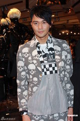 组图：刘嘉玲放言绝未涉毒 张柏芝回避媒体拒采访