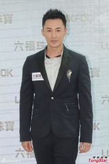 组图：电眼女娃迷倒林峰 萌生当爸念头