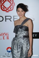 高清组图：蒙嘉慧怒对偷拍者 直言艺人很可怜 