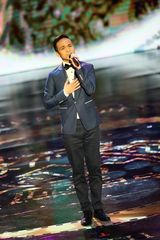 组图：郭采洁朱延平追思逝世影人 徐诣帆献唱