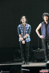 组图：五月天香港重生开唱 欲再创新经典