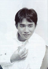 组图：盘点穿白衬衫也男神的男星们