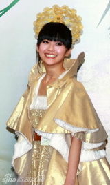 高清图：《翡翠明珠》首映 阿Sa(蔡卓妍)走出离婚阴霾