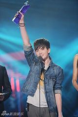 组图：音乐盛典落幕 致敬经典唱响新声