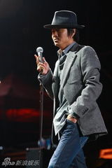 高清：长阳音乐节第2日 谢天笑重奏国歌左小掀高潮