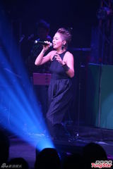 组图：林晓培开小型音乐会 忠于自我健康不减肥