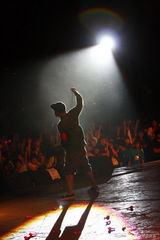 高清：迷笛第二天谢天笑没砸琴 群众表示情绪稳定