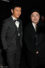 幻灯：黄晓明因慈善与珠宝结缘 做代言与冯小刚同台