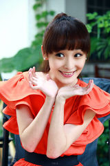 组图：《等待绽放》主创集体卖萌秀现场照