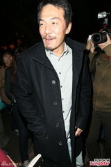 组图：陆川戴立忍曾宝仪等现身张震婚礼