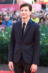 组图：第70届威尼斯电影节闭幕 红毯星光黯淡