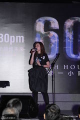 组图：谢安琪助阵低碳环保活动 缅怀哥哥张国荣