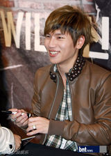 组图：韩国歌手K.will纪念发行专辑办粉丝见面会