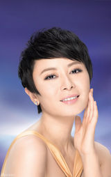 高清：张恒广告大片出炉 自信展现完美肌肤