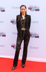 组图：尚雯婕将任旅游卫视《第一超模》主持人