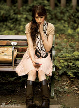 组图：日本模特宫田聪子示范89款秋季服饰搭配