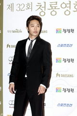 组图：第32届韩国青龙电影奖颁奖典礼群星闪耀