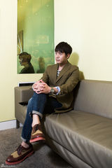 高清组图：新浪娱乐独家对话韩星赵显宰