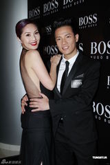 组图：杨千嬅透视装美背尽裸 正努力造人一切随缘