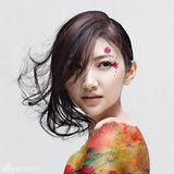 组图：景甜清新自然写真不失古典韵味