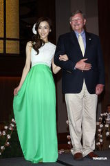 组图：范玮琪新歌送老公 向孙燕姿讨教生子秘方