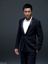 组图：李东学变身雅痞型男写真俊朗帅气