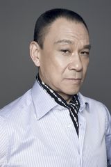 组图：“表情影帝”王学圻登封面 搞怪四连拍曝光