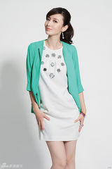 组图：张萌最新时尚写真出炉 清爽动人