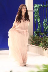 组图：范玮琪为公益歌曲拍摄MV 个唱邀吴佩慈站台