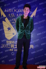 组图：贾乃亮当奶爸有难度 何洁谈释小龙超尴尬