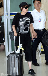 组图：SM家族结束日本演唱会返回韩国